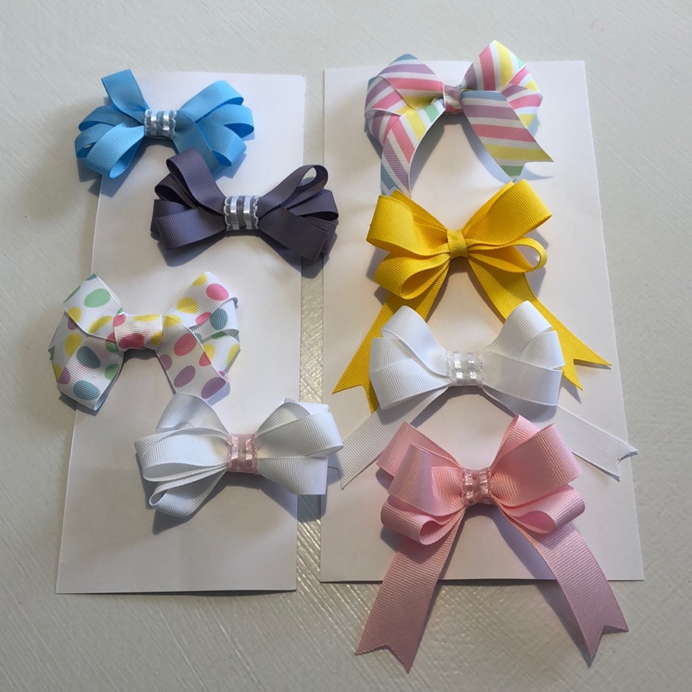 Set of assorted hair clip bows